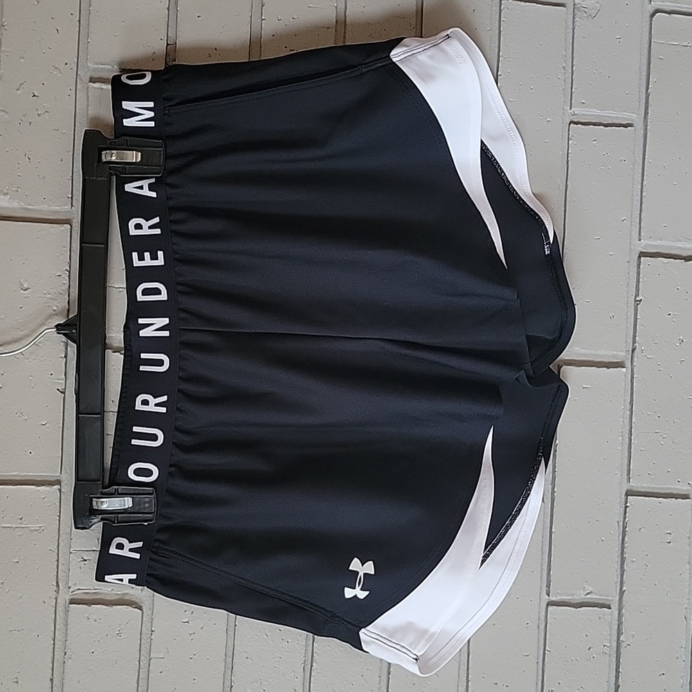 EUC Under Armour shorts